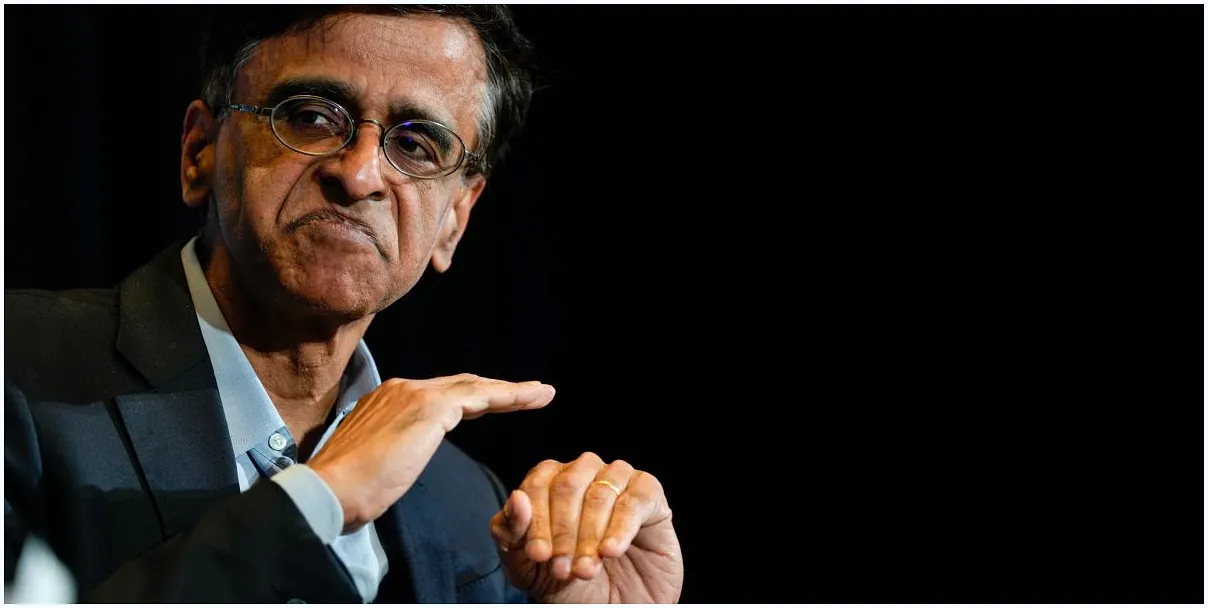 Snowflake's AI Gambit Pays Off as CEO Ramaswamy Declares a New Software Era